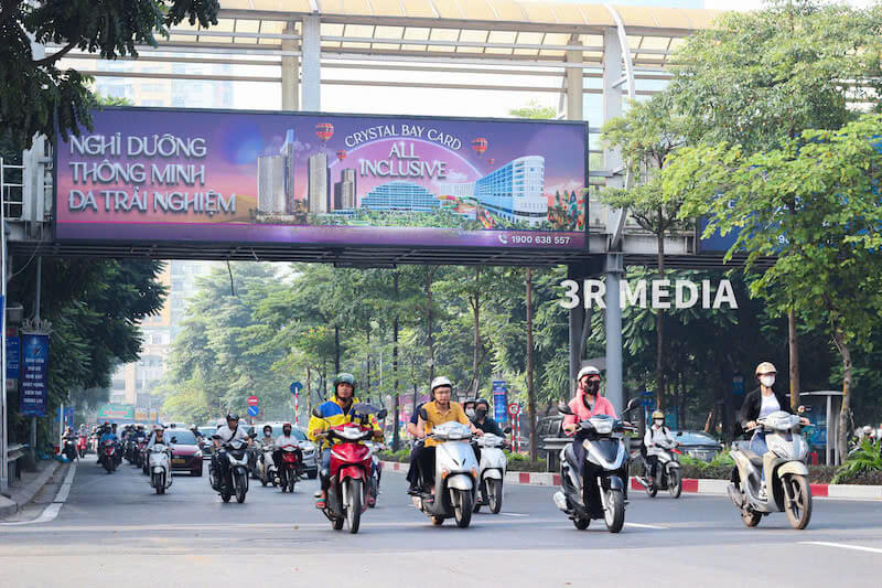 bien quang cao ngoai troi 33 nguyen chi thanh