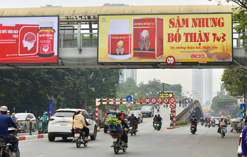 quang-cao-cau-di-bo-178-tay-son