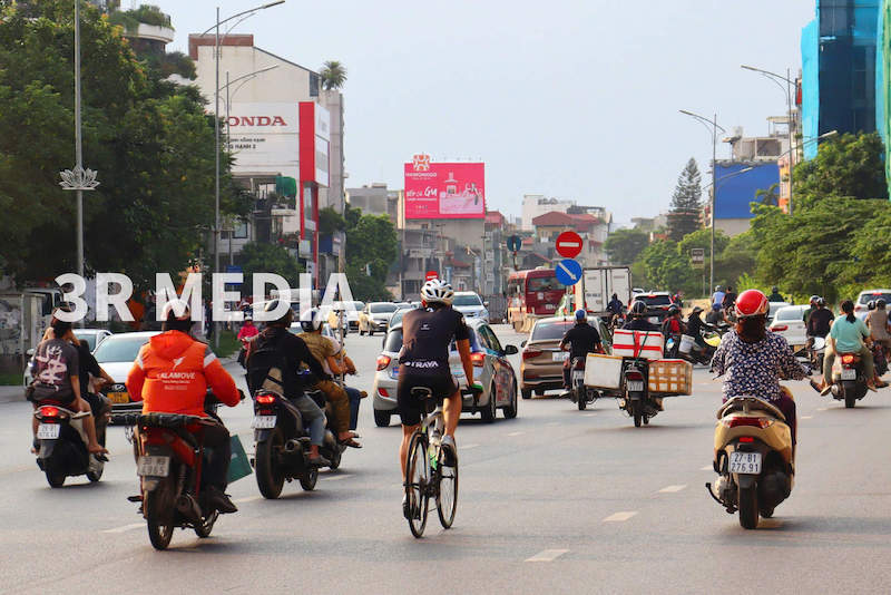 quang cao ngoai troi tai 67 au co